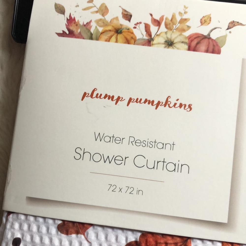 Pumpkin Print Water Resistant Shower Curtain - Picture 4 of 8